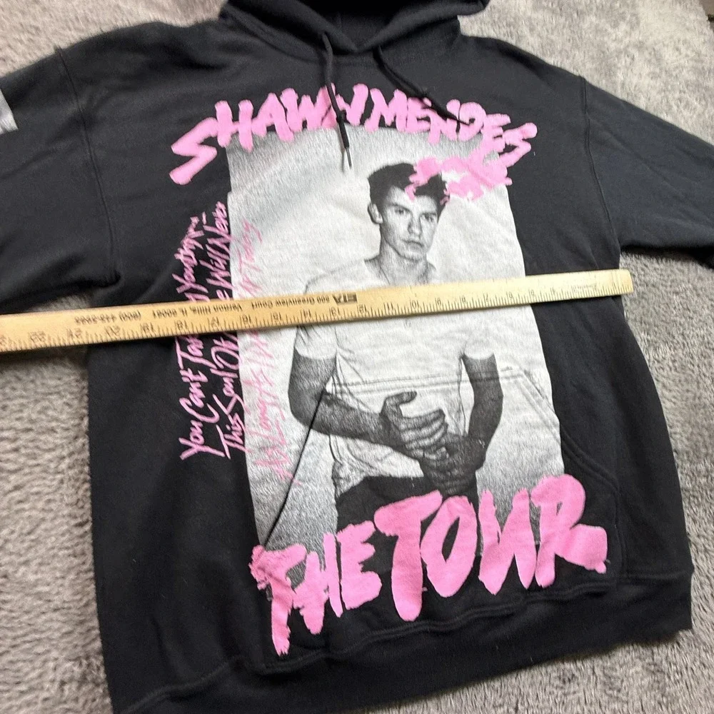 Shawn Mendes The Tour Hoodie M Black Pink Fleece Pullover Concert Merch Youth